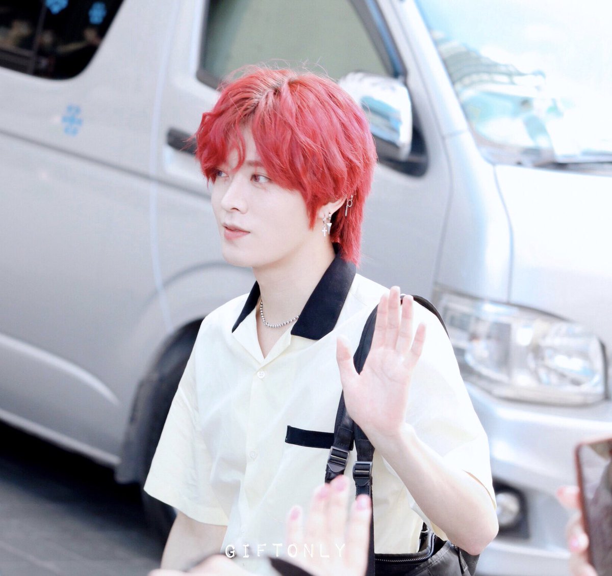 giftkyuhae's tweet photo. 190620 น้อน ปมแดง 🥰#WelcomeNCT127toThailand
#NCT127_NEOCITYinBKK 
#NCT127_FANSIGNinBKK
#YUTA #유타 https://t.co/K7oIJVwVA0