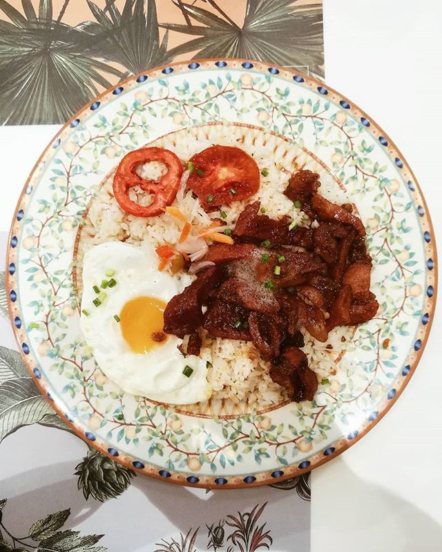 FoodiePinoy's tweet photo. Breakfast food pa rin ang paborito kong pagkain pag lunch 😂
.
.
Tag us and use the hashtag #FoodiePinoy for a chance to be featured! https://t.co/r2wqsN6PdG https://t.co/d2ASEM8SbH