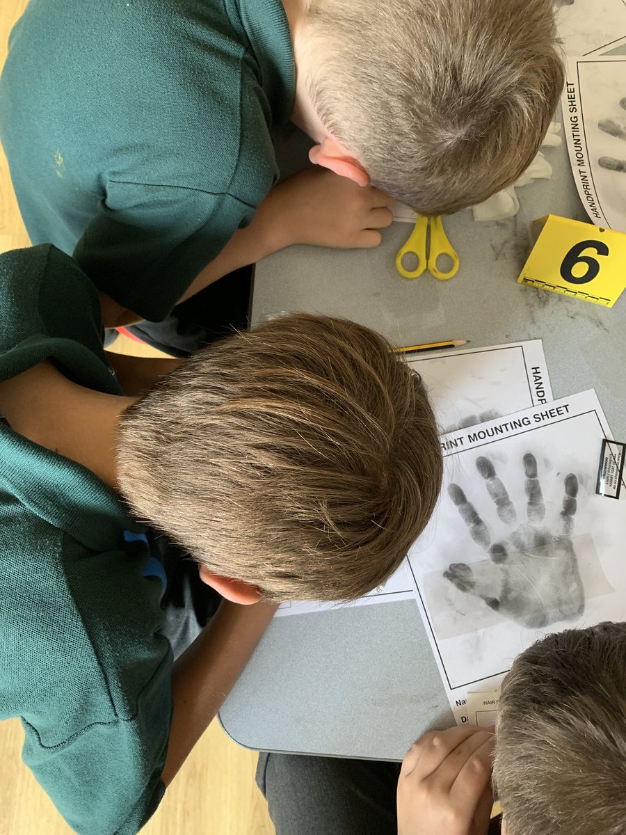 pulsecsi's tweet photo. What a truly fantastic day with @HSAPrimary such polite, well mannered Year 5 &amp; Year 6 pupils, non stop intelligent,  mature questioning throughout the day, completely engaged and on task all day! Well done!#postsats #workingscientifically #primaryscience #ks2science https://t.co/cuAZfUc9DB