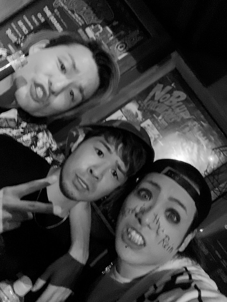 boss0502's tweet photo. NxExOxFxLxAxTお疲れ様です！
そしてSOLD OUTありがとうございます！

フラッと来てくれた割にはみんな熱量やばくてオープンから打ち上げまで良い意味で修羅場でした！！

最高のムードを共に作ってくれたScreech in2 the Rain. FATE
Koh⇒M@y(Brush) ORREY 
遊びに来てくれたみんな本当ありがと！ https://t.co/Yf1t6stXBx