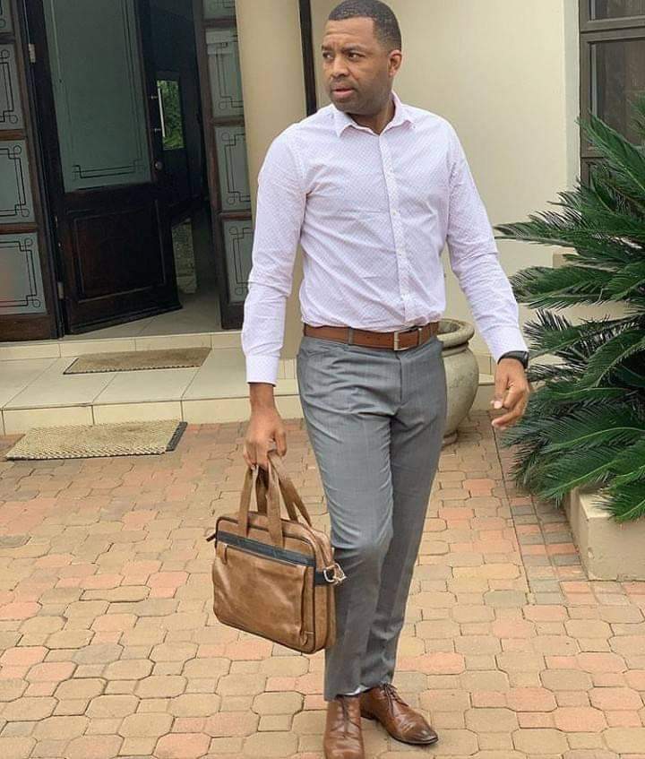 RaymondSelahla6's tweet photo. @KaizerChiefs happy born day to itumeleng khune.may god bless him wth many more years of joy n happiness along the way.🎂🎂🎂🎂 https://t.co/eNcib280ro