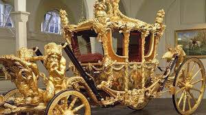 @MarinaSirtisFan @HospitalityMatt @lynnruby @_MaryannLyons @rebekah_starks @RomanosCommabee If you visit the #RoyalMews you can see The Golden State Coach used in QE11s Coronation. @TowerOfLondon you can see The Crown Jewels
