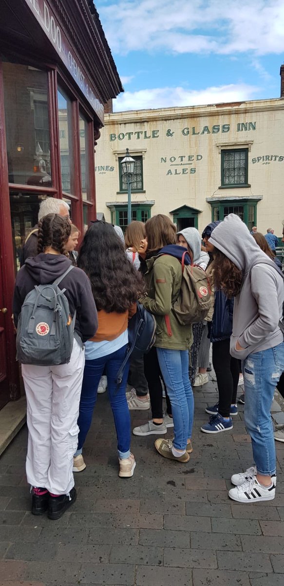 stcatherinessch's tweet image. Year 8 having a great day at the Black Country Museum #scshistory