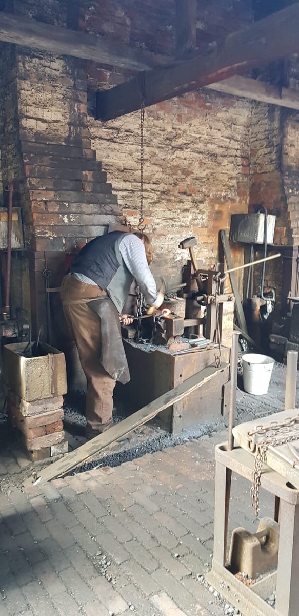 stcatherinessch's tweet image. Year 8 having a great day at the Black Country Museum #scshistory