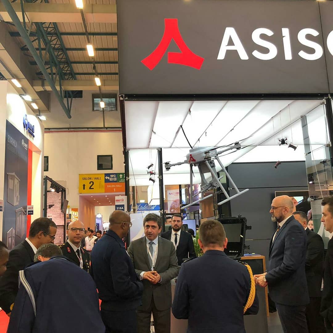asisguard's tweet photo. #ASISGUARD teknolojilerini #IDEF19’da standımızda inceleyen Brezilya Silahlı Kuvvetleri Ortak Kurmay Başkanı Raul Botelho’ya ziyaretinden dolayı teşekkür ederiz.
#ASİS #SONGAR #SALGUR #savunma #savunmasanayii #defence #defenceindustry #teknoloji #technology #industry https://t.co/QjLkUUXTsx