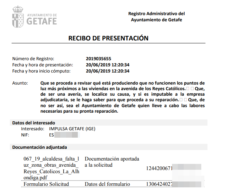 IMPULSAGETAFE's tweet photo. ¿Por qué no funcionan las farolas más próximas a las viviendas después de la remodelación por obras en la avenida de los Reyes Católicos #Getafe? https://t.co/QoTPsWX3Fr