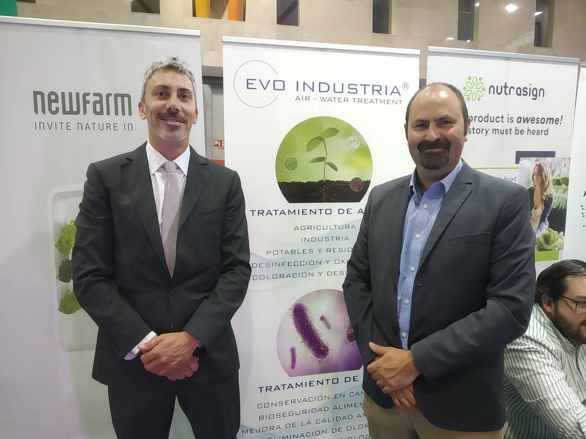 OpenFuture_And's tweet photo. Con el apoyo de @EconomiaAnd y @Telefonica son muchas las #startupsAOF que innovan en el sector agro 🍓🌳.
Acompañamos en #Agrifood19 a @nutrasign, @heimdallrfid, @Sinapssia, @AGrowingData, @AgroPlanning, #Ornavera, #Newfarm y #Evoindustria 👏 #SomosAOF #SmartAgro #Agrotech https://t.co/c6Gf0nYPsL