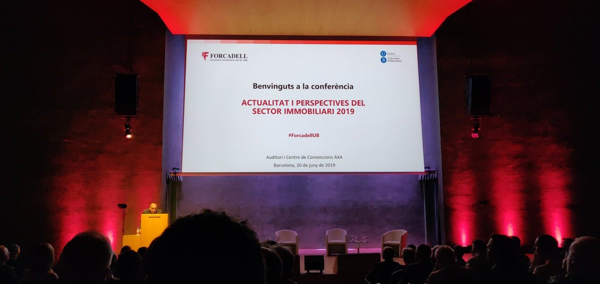 xaviermars's tweet photo. A la presentació del informe sobre l'actualitat i perspectives del sector immobiliari del 2019 amb la participació de @GonBernardos i presentat per @Forcadell1958 #ForcadellUB https://t.co/aa0K0NdRW7