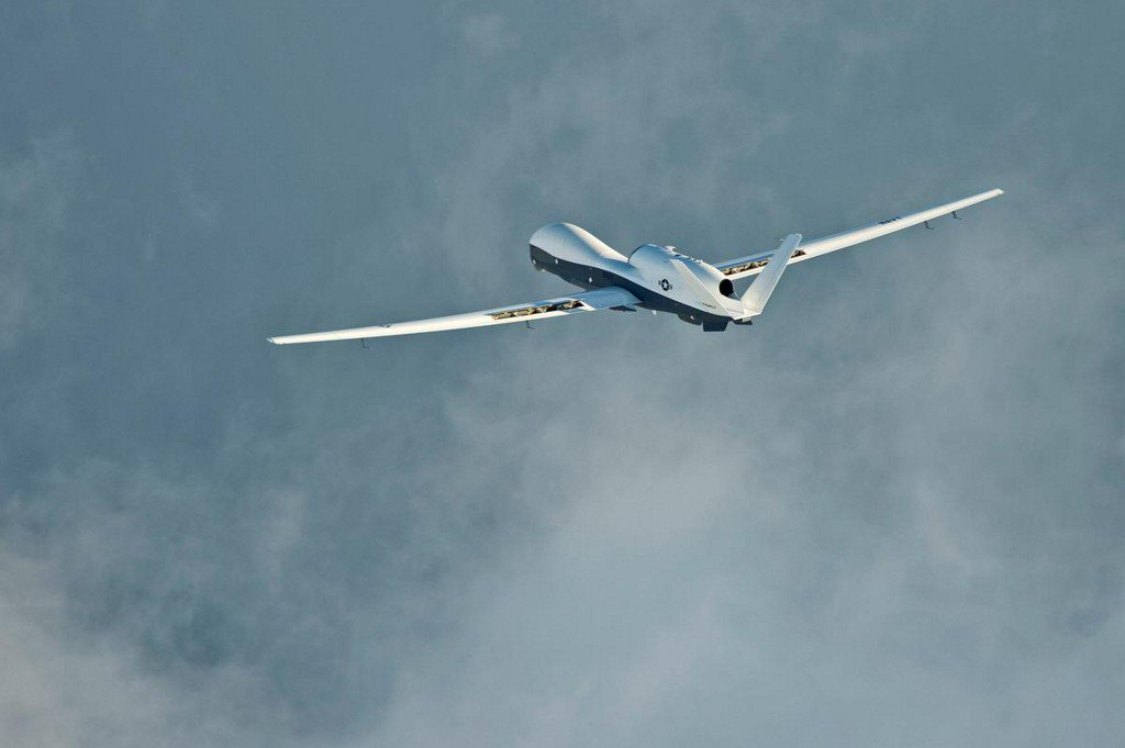 Iran shoots down U.S. military drone in Gulf region http://www.reuters.com/article/us-mideast-iran-usa-idUSKCN1TL07P?utm_campaign=trueAnthem%3A+Trending+Content&utm_content=5d0b6062b1a3150001dda826&utm_medium=trueAnthem&utm_source=twitter …