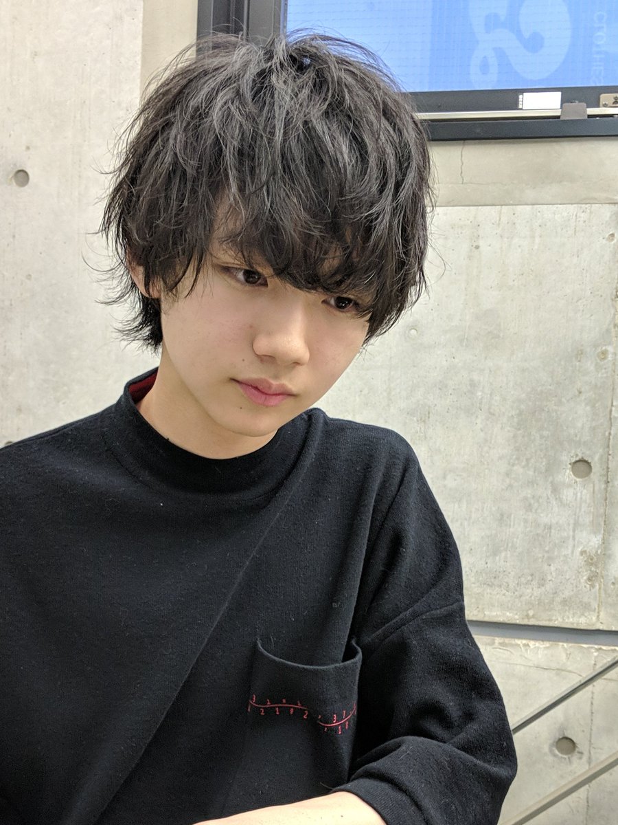 mine_19921115's tweet photo. タクジ、15歳。恐るべし雰囲気。。 https://t.co/BR9fsvFjBE