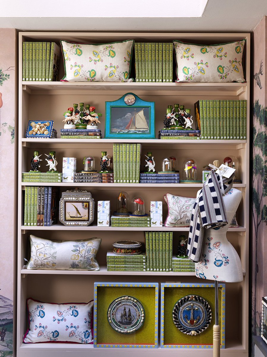 Firmdale_Hotels's tweet image. #KitKemp's new book #DesignThread is available in 'The World of Kit Kemp' at @Bergdorfs #NewYork. Kit reveals her inspiration - from a London mews house to a Caribbean beach bar. Copies available online at #ShopKitKemp or in-store until August 12. bit.ly/2ZtU5Y6