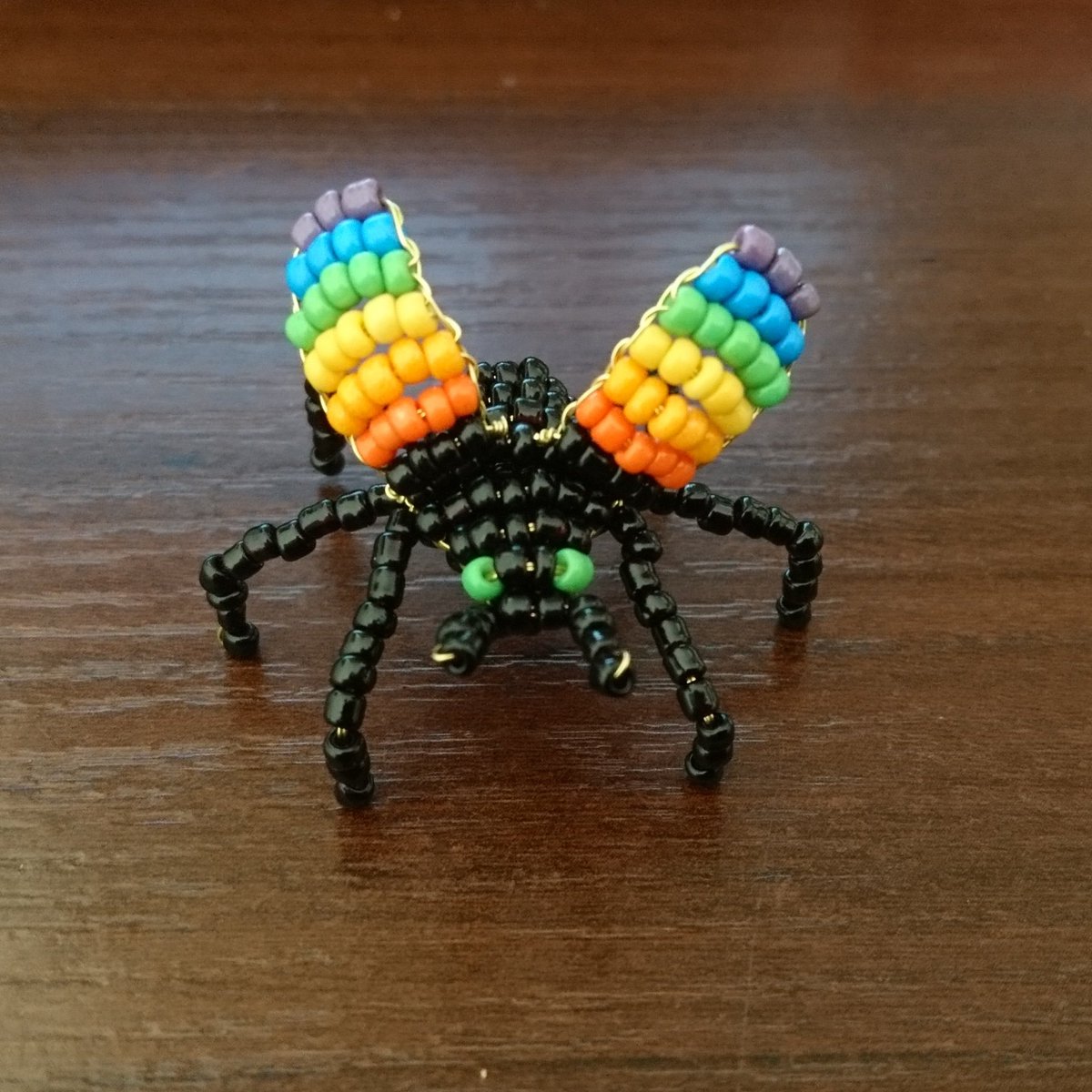 SchlamKrabbe's tweet photo. Gay beetle won the poll on Instagram, so here it is!
Now I'm going to make that poly one, because I wanted to make it more :'D
#craft #handmade #beads #animals #beetle #bug #beadanimals #homosexual #gay #flag #gayflag #pridemonth https://t.co/Of23ErJU0l