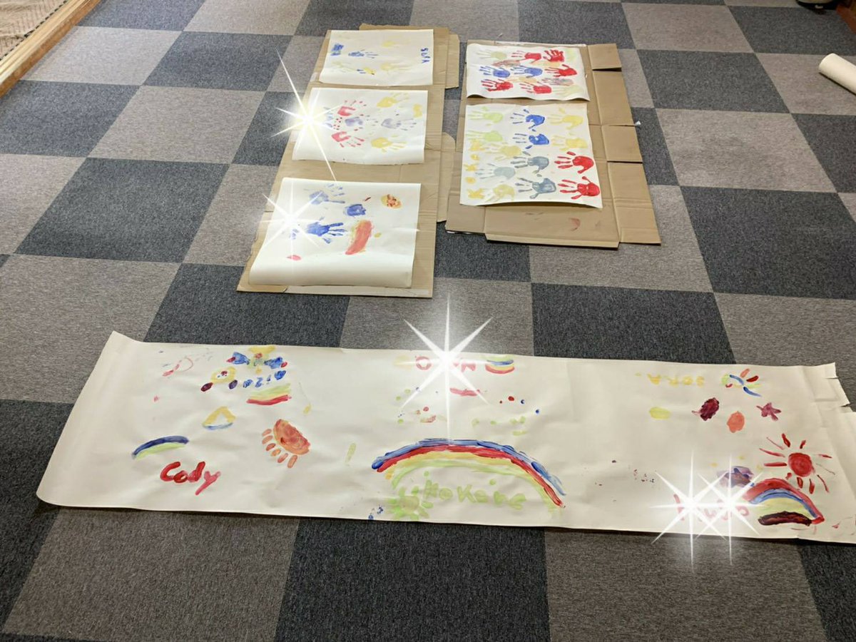 StrongEnglishKi's tweet photo. We have been busy at the school. Last week, the after school made juice ice pops. The Saturday school did finger painting . We also had our Umbrella Party for our school. Today, the after school students made pasta salad #englishschool #eikawa #saturdayschool #kids #kisarazu https://t.co/03gw7d1ALV