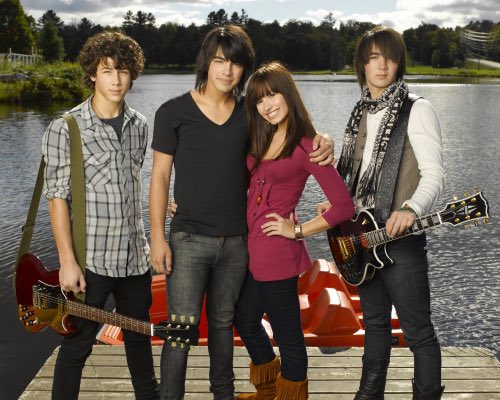 isparklelovato tweet picture