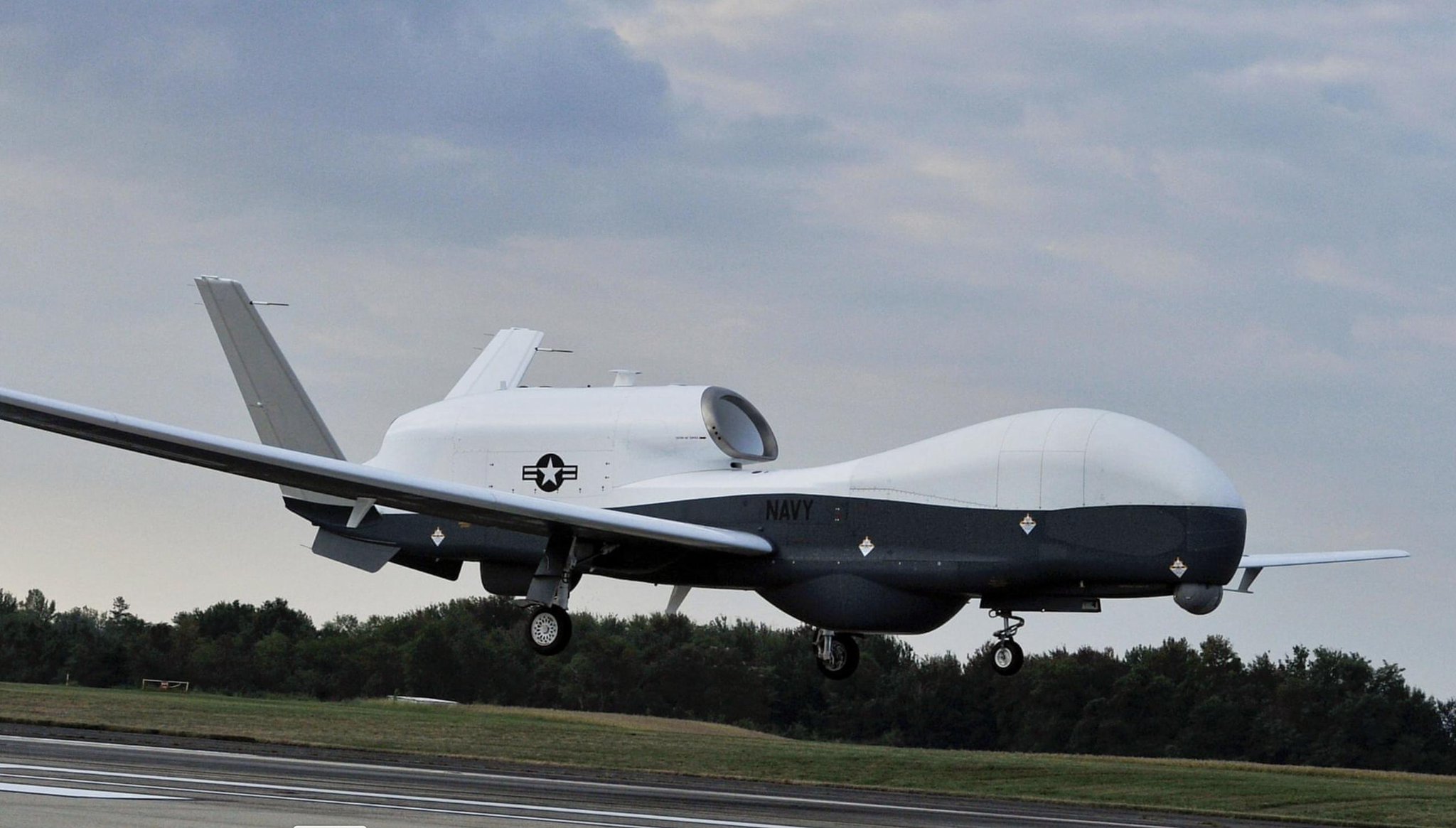 Northrop grumman mq-4c triton. Mq-4c «тритон». Northrop grumman mq-4c triton. Mq 4 c. Northrop grumman mq-4c triton.