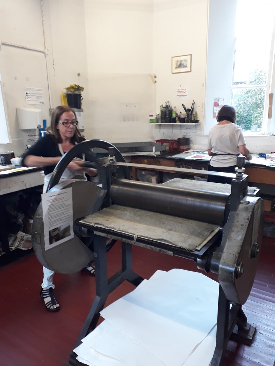 wyprintworkshop's tweet photo. Coming up next week! Monoprinting – Taster Session
Thurs 27 June, £30 - Evening session, 6 - 9

Join artist Cath Brooke and spend an evening exploring monoprinting

Find out more -
https://t.co/zpTQBWOBnU

#monoprinting #wypw #printworkshop #westyorkshire #printmakingcourses https://t.co/w57IQqUTks