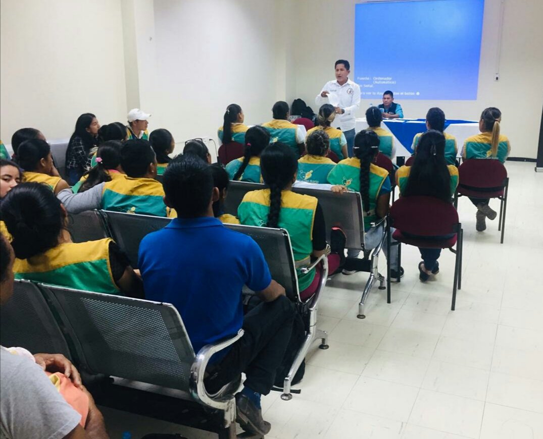 CNTAPSECUADOR's tweet photo. La Atención Primaria en Salud es una estrategia implementada en Ecuador como MAIS-FCI que ha hecho posible la intervención del #TAPS de Fco. De Orellana en las problemáticas existentes en la comunidad logrando disminuir los determinantes de Salud. 
@Salud_Ec 
@Salud_CZ2 https://t.co/CK96luWMv1