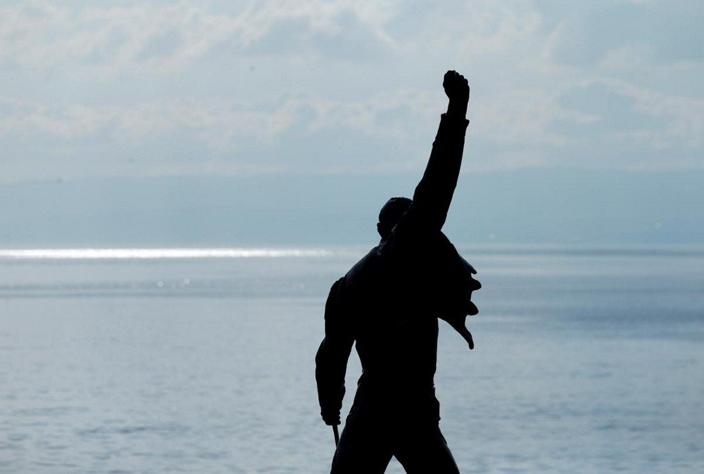 Freddie Mercury returns in release of stripped-back version of 'Time' http://www.reuters.com/article/us-music-freddiemercury-idUSKCN1TL0MJ?utm_campaign=trueAnthem%3A+Trending+Content&utm_content=5d0b62a4b1a3150001dda840&utm_medium=trueAnthem&utm_source=twitter …