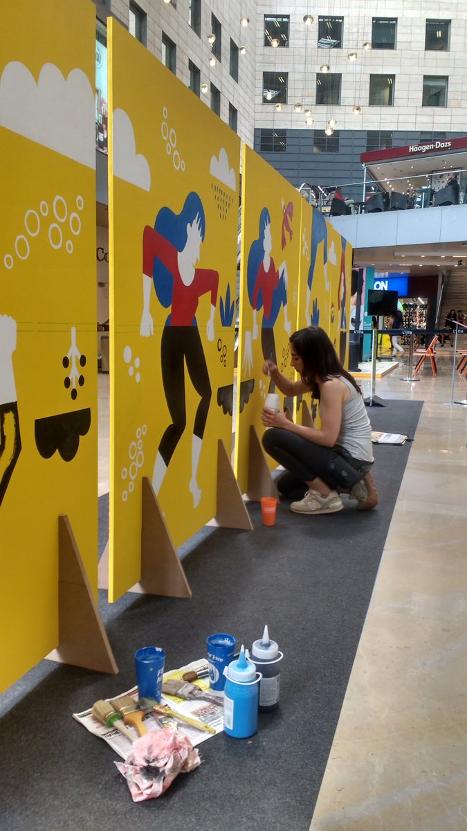 DaliaAdillon's tweet image. Avui és l’últim dia que podeu veure el mural #Transicions a @lilladiagonal . Una peça creada per al festival de disseny #DissenyEnDiagonal que es celebra en el marc de la #BarcelonaDesignWeek. No us ho perdeu!