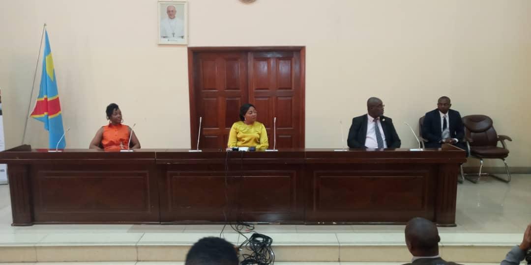 Satellite_Cgl's tweet image. Enfin #STEMDRCInitiative est en marche. Le lancement officiel a eu lieu aujourd hui a kinshasa en presence de la premiere dame @DeniseNyakeru. Cette annee 2019 nous accorderons 45 bourses #STEMDRC Et la premiere a ete nommee #STEMDRCInitiative ambassador. (@NgalulaPe )