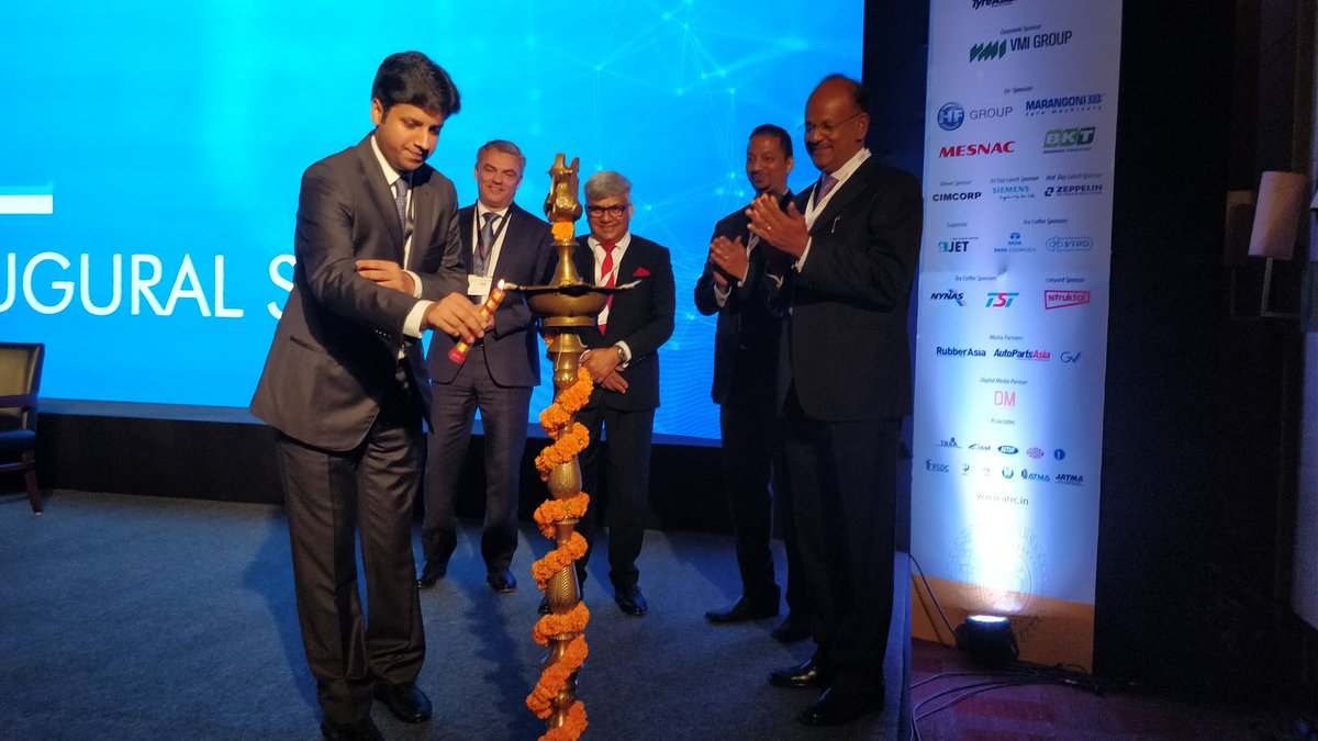 TyreAsia1's tweet photo. Anant Goenka of @CEATtyres inaugurates ATRC 2019 in Chennai, India #ATRC2019

https://t.co/dl9uFUpDUV https://t.co/7QZVbM5pBY