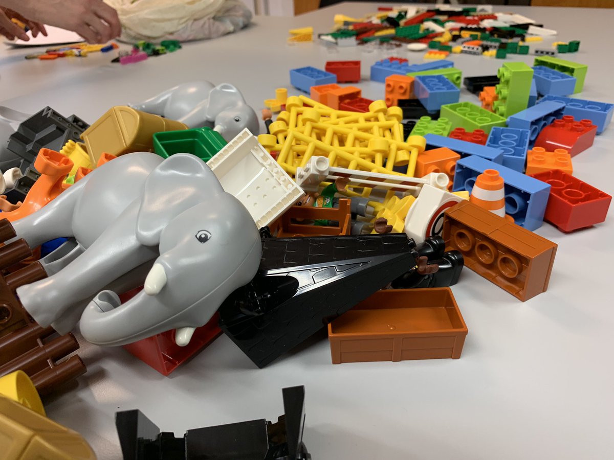startschuss zum prozess mit #legoseriousplay für die erneuerung unserer #vision