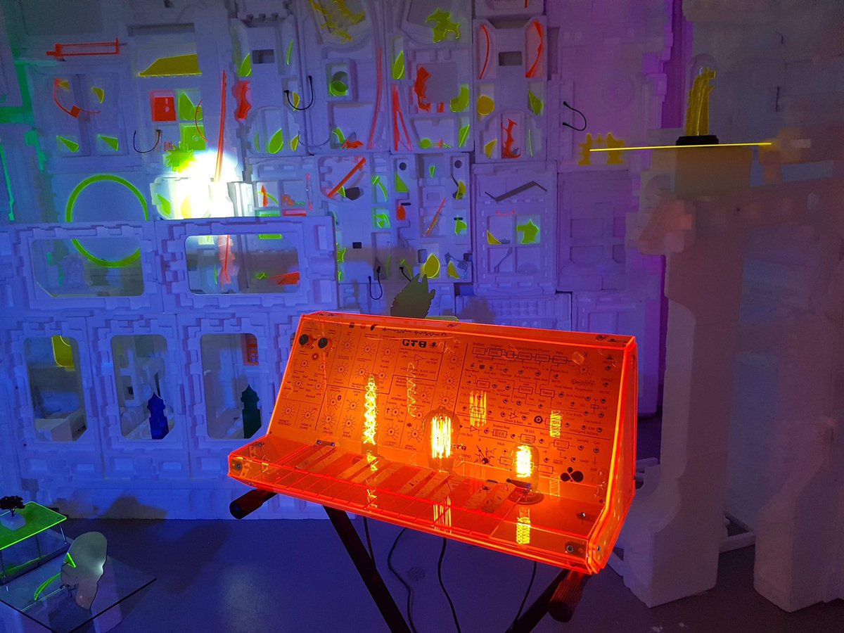 MAPtoulouse's tweet photo. Dans le cadre du MAP OFF, nous sommes très heureux de vous présenter l’exposition et l’univers de @david_brunner_ 😄
Rendez-vous durant tout l’été au 24, rue croix-baragnon pour la découvrir gratuitement du mardi au samedi de 11h30 à 23h00 ! https://t.co/JDKkBW5lqY