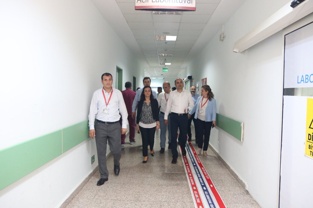 Sağlık Müdürümüz Dr. Öğr. Üyesi
@muhammetalioruc, Kamu Hst. Hiz.Bşk. Uzm. Dr.
@drmkilinc, Personel ve Destek Hiz. Başkanımız
@erolozturk5261 Samsun Eğitim ve Araştırma Hastanemizi ziyaret ederek, Hastane Başhekim V. Uzm. Dr. Eda Türe'yle incelemelerde bulundu. sbusamsuneah