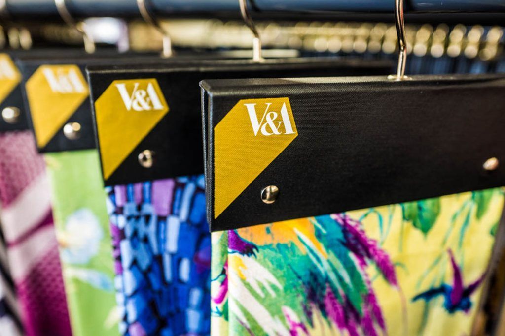 DesignConnect1's tweet photo. In addition to their own fabric collections, Arley House has a long standing collaboration with the V&amp;A.…
https://t.co/oRGlAPQMrE
#ConnectedToIndustry #PartnerInProfile #ConnectedToKnowledge #ConnectingBrilliance #DesignerConnections #DesignerMeetsSupplier https://t.co/uTLk951Jbr