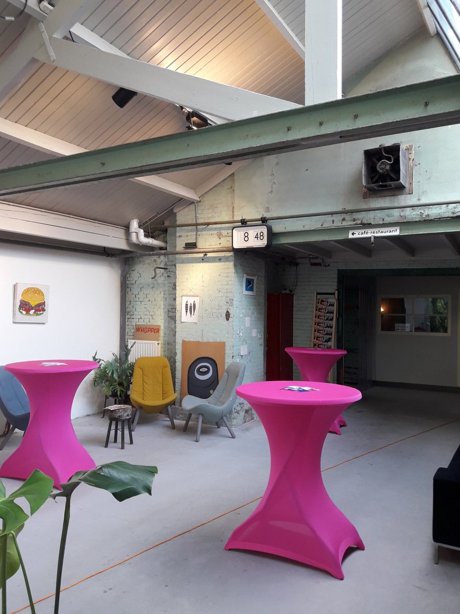 Vandaag is de dag! Maak fans van je burgers: hoe digitale dienstverlening bij kan dragen aan een betere relatie tussen burger en overheid! We starten om 10 uur. #pinkroccade #gemeente #sociaaldomein