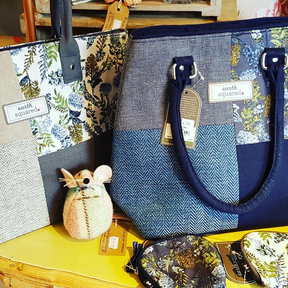 ty-bach-twt.co.uk/shopall 
<a href="/Ty_Bach_Twt/">Ty Bach Twt</a>