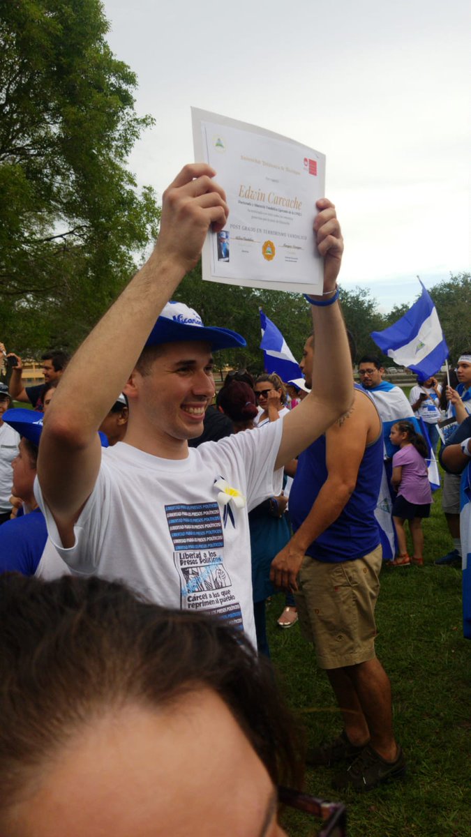 carcached's tweet photo. El régimen nos separó con mi encierro, pero hoy estamos más fuertes que nunca 

¡Ni un paso atrás!

CC.@LestherLAleman @JeancarloME19A 

#SOSNicaragua https://t.co/0TLQqvQ0tF