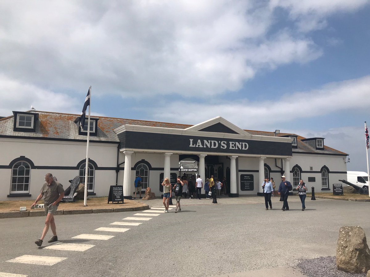 penbugle's tweet photo. Good morning, glampers and campers! Staying with us near lovely Liskeard? Lots of lovely locations to visit including #LandsEnd #Looe and #Launceton 😉 Find out more 😉 https://t.co/zJxXRrE1IE https://t.co/yS5sGfx4ti