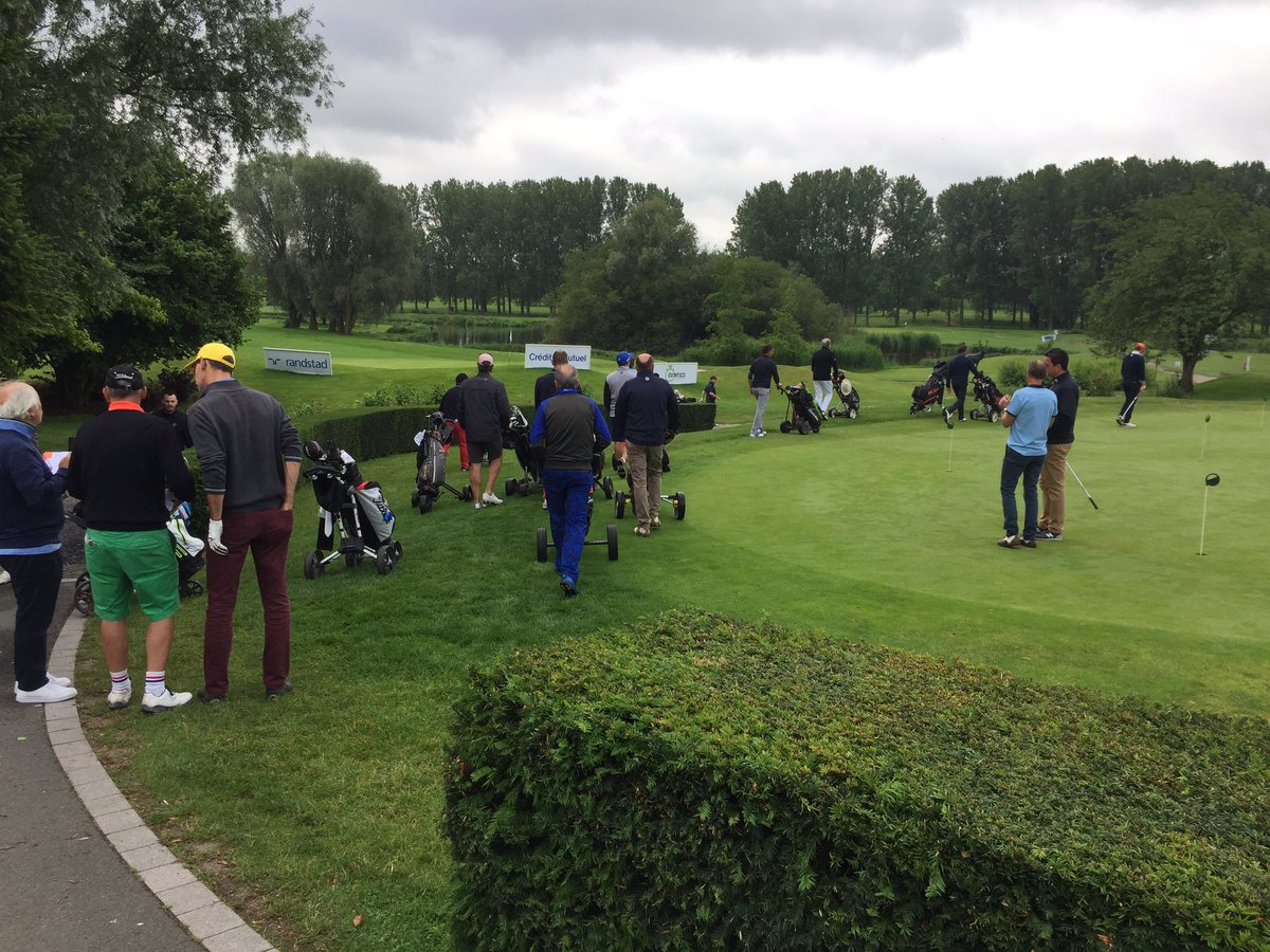Départ de la compétition Master #Golf d Arras #Allianz #Unim #PierreEtVacances #PVCI ! C’est parti pour une belle journée 😊