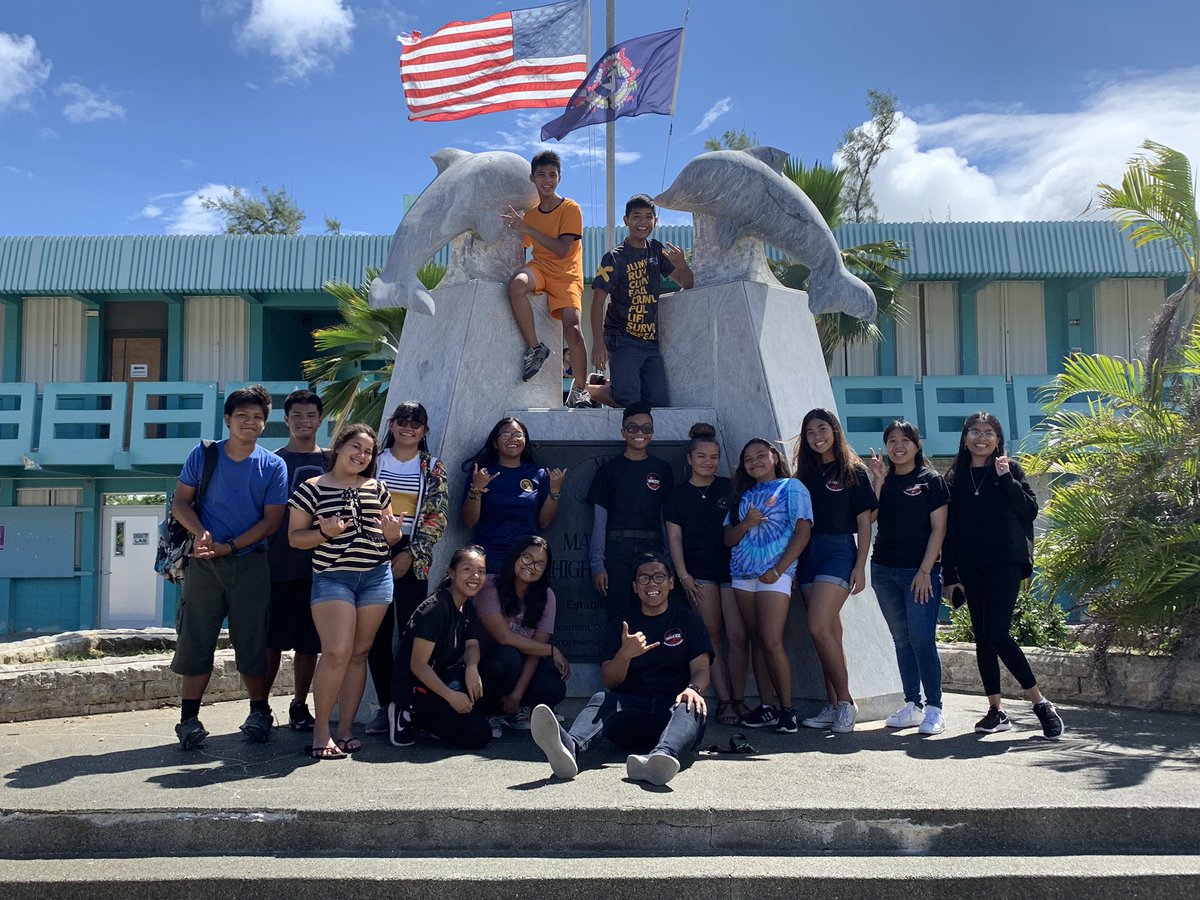 MrDarag_MHS's tweet photo. S.Y. 2018-2019 is officially done. #Resilience #C02022 https://t.co/daIVbH06Dh