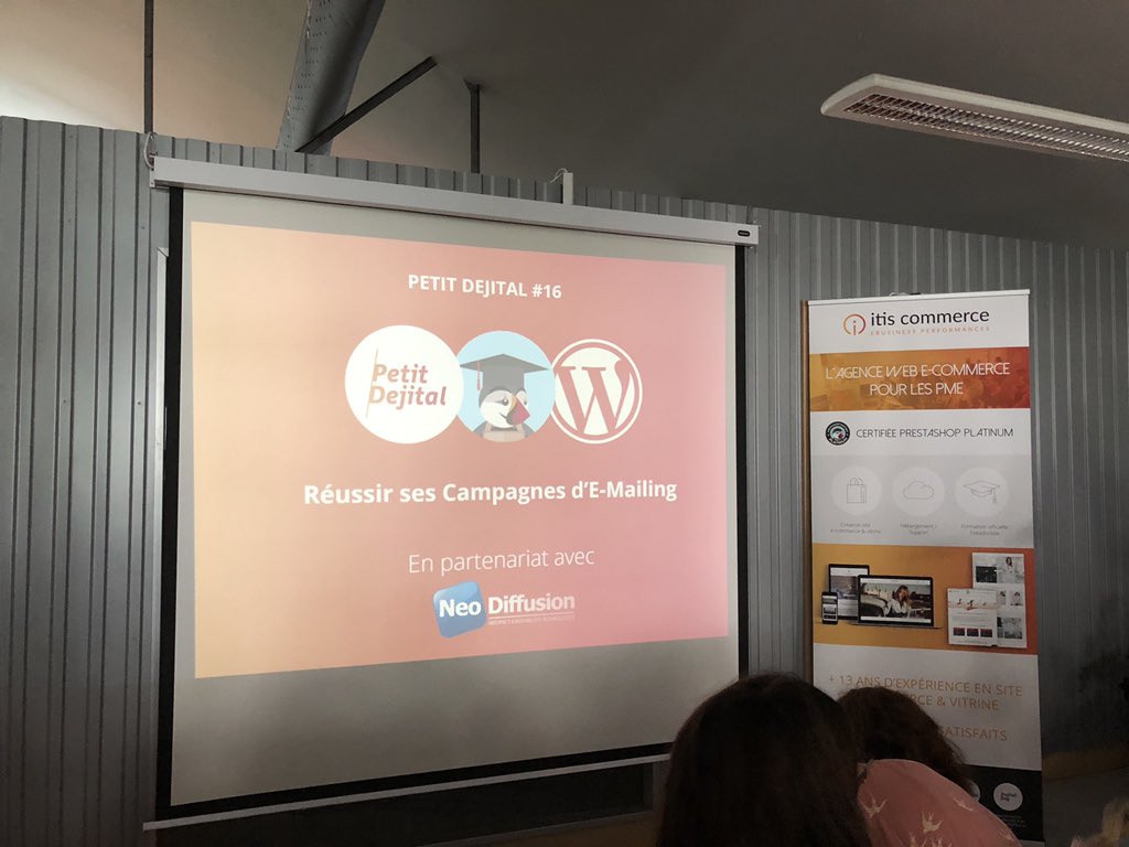SimonBarth's tweet photo. Petit dej digital ce matin « réussir ses campagnes e-mailing :  bonnes pratiques pour que vos e-mailings et vos newsletters soient efficaces et pertinents.» #ecommerce https://t.co/1BWtRwAO5w