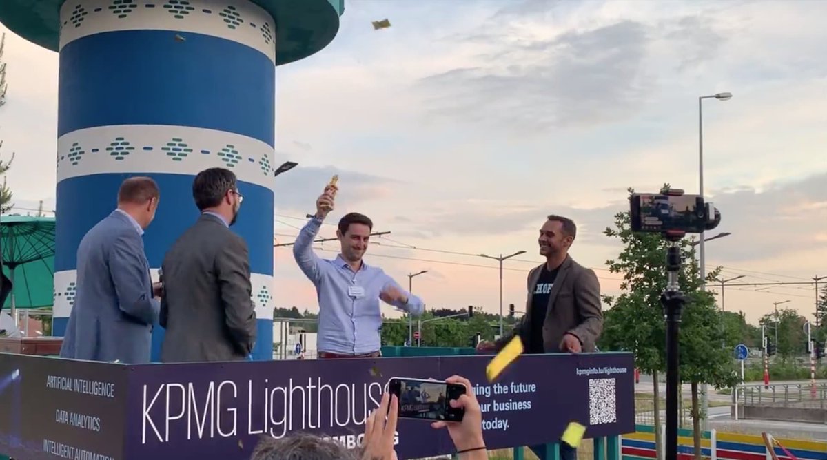 #LHoFT member <a href="/TokenySolutions/">Tokeny, an Apex Group company</a> wins #FintechAwards2019 🥇

Runner-up:
🥈 @OKO_insurance 
🥉 @Uniken_inc

The 'Lighthouse Prize' for data-driven solutions: 
🎖<a href="/DreamQuark/">DreamQuark</a> 

paperjam.lu/article/tokeny…
#Blockchain #Regtech #Insurtech #Banking