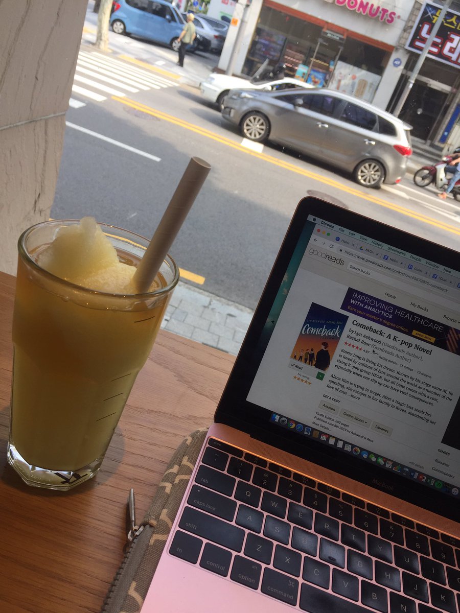 The summer Goheung Yuja Tea Blended at Starbucks Korea is really good!! ^^