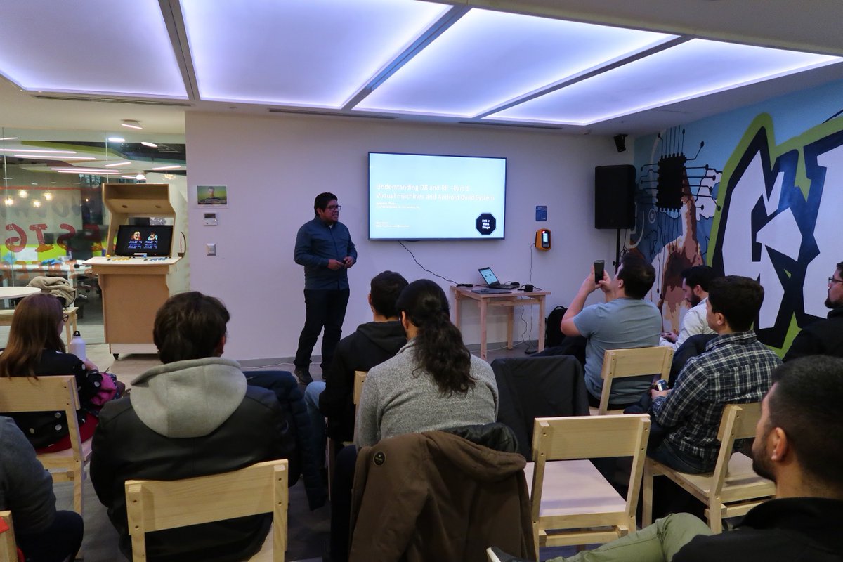 🇨🇱🇵🇪🇲🇽Gracias a todos los que atendiendo a mi charla en el meetup de GDG Santiago. Fue un enorme placer compartir esta presentación con ustedes. 

🇺🇸Thanks to everyone who attended my talk yesterday at <a href="/gdgandroidcl/">GDG Android Santiago</a>. 

#android #gdg #santiago #chile #r8 #androiddev