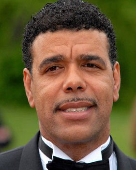 BORN TODAY IN 1949: 

Happy birthday Lionel Richie. 