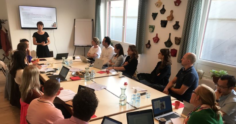 We zijn los! Zojuist zijn we gestart met de eerste werksessie voor onze leden om een praktische invulling aan IMVO-risicomanagement te geven. Zo dragen wij als sector zorg voor de mogelijke risico's in de keten. <a href="/IMVOconvenanten/">IMVO-convenanten</a> <a href="/FNLI_nl/">FNLI</a> <a href="/MVO_NL/">MVO Nederland</a> #IMVO #koffie #thee