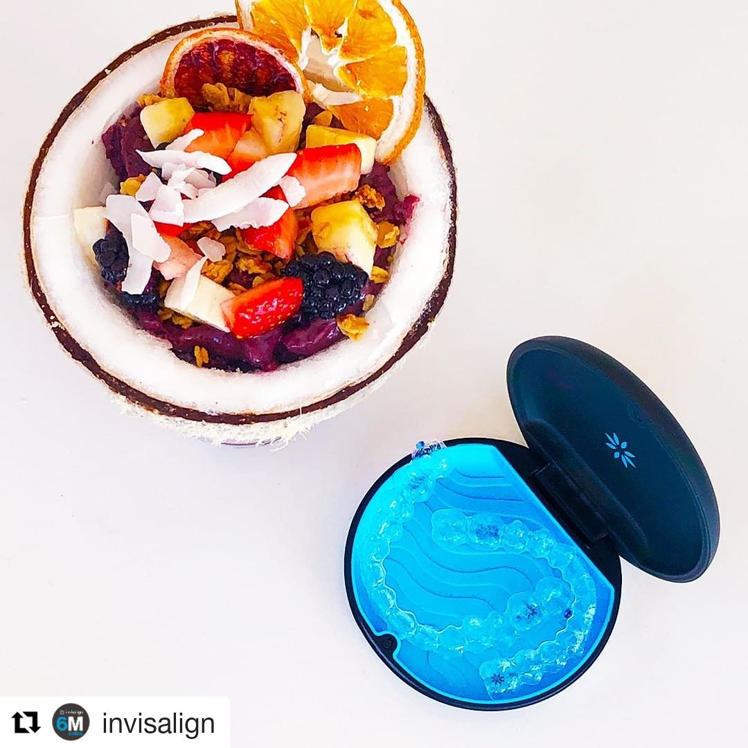 BracesDirect's tweet image. The best morning routine is the one that's perfectly tailored to you🍵

#Repost @invisalign #invisalignexperience
・・・
Pop out your Invisalign® aligners and enjoy. 😋 Leave a comment with the tasty treat that helps fuel your week. #invisalign

#clearbracesdirect #smile