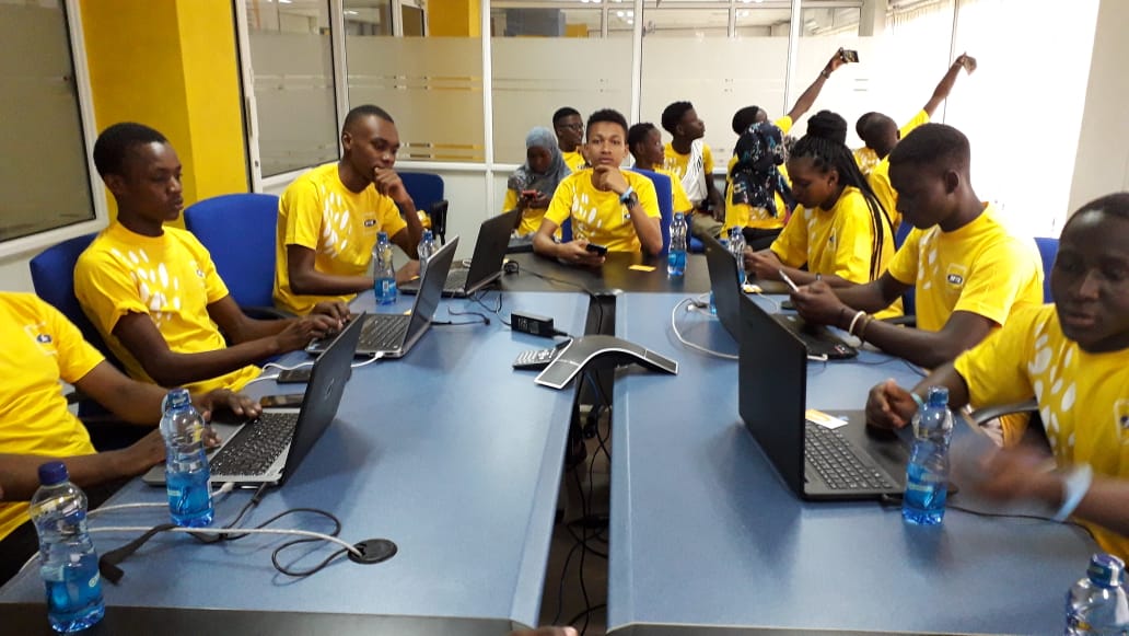 AdamDarushi's tweet photo. Arrival at the MTN #yellowcare https://t.co/SIxiCdqxDK