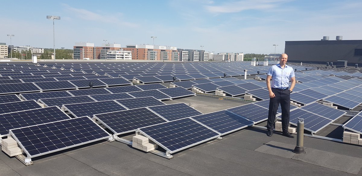 Autokeskus's tweet photo. Aurinkoa, kiitos! Autokeskus Airportin katolla on oma #aurinkovoimala https://t.co/Lyu0jusYps #aurinkosähkö #aurinkopaneeli #greendeal #autokeskus #vantaanenergia https://t.co/ocOL6ucATS