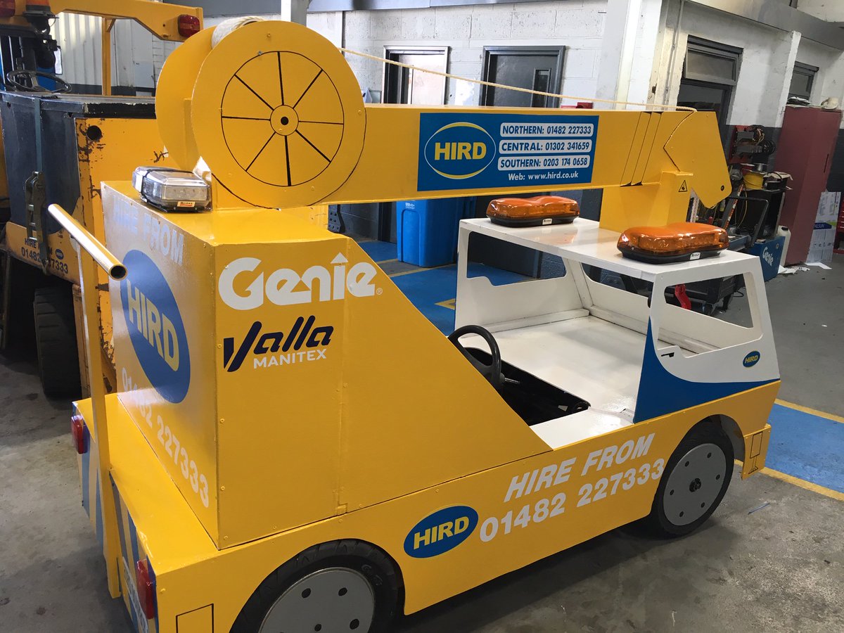 VallaCranes's tweet photo. Hird Ltd the UK &amp; Ireland distributor for Valla Cranes have designed &amp; built a new crane for specialist up coming work due to start on Sat 22 June at the Humber Soap Box Derby.
Come &amp; meet the team behind this new crane &amp; follow our success (or failure) @HirdyLifting https://t.co/51507An6qi