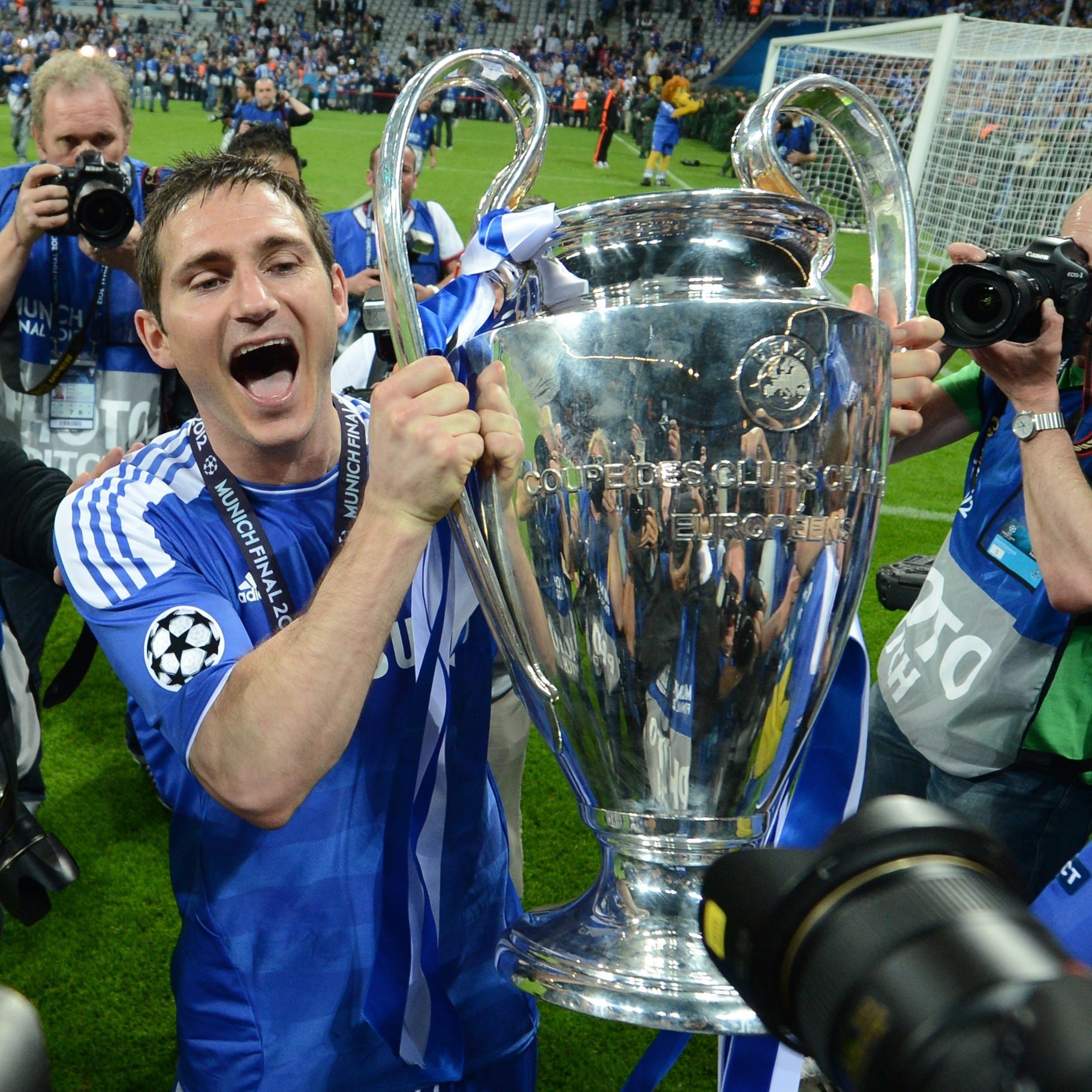 Happy 41st Birthday Frank Lampard! 