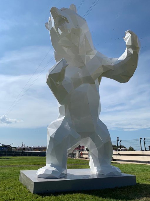 A giant bear statue at the Circuit Paul Ricard.