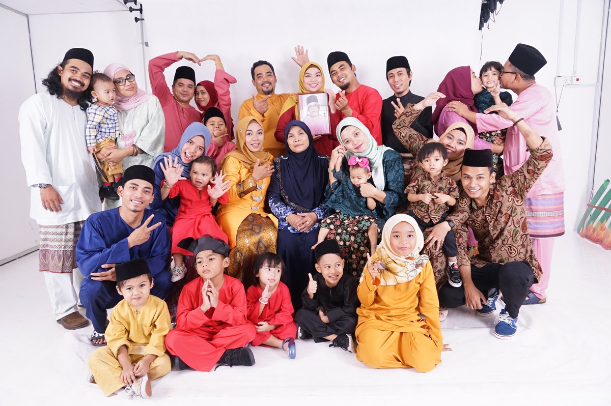 black_mawar's tweet photo. Family❤️❤️ https://t.co/raUC4J2g2r