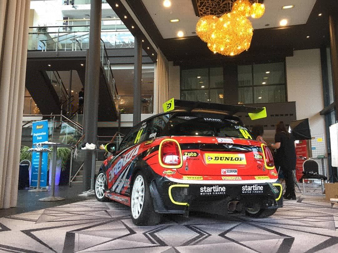 DirenzaUK's tweet photo. Today our @MINIChallengeUK JCW racer is on display at the @radissonbluMAN for @Zuto's company conference.

https://t.co/M3Y5Brh6IU

#direnza #minichallenge #F56mini #motorsport #racing #trackday #hotel #manchester #ilovemanchester @ilovemanchester https://t.co/SWysnZ8tzD
