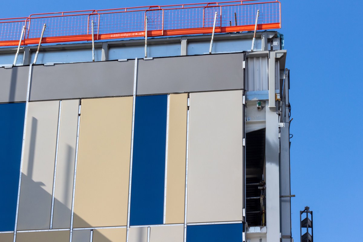 Polar_NE's tweet photo. We are loving the colour of the panels in the sunlight ☀
 
What do you think about the 🌈Golden Beach YW255f, 🌈Sumela Y2208i &amp; 🌈Metallic Grey YW207f coloured @PremoFabs panels being installed for @StudentsNCL, @ClugstonConst &amp; @GSSArchitecture?
 
#Construction #Polar #PolarNE https://t.co/Vx0nVZLnmJ